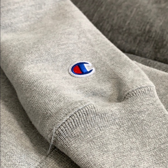 CHAMPION hoodie size medium - Picture 3 of 4